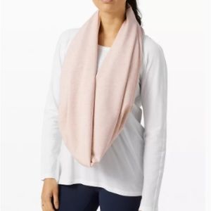 Lululemon Vinyasa Scarf- heathered misty pink